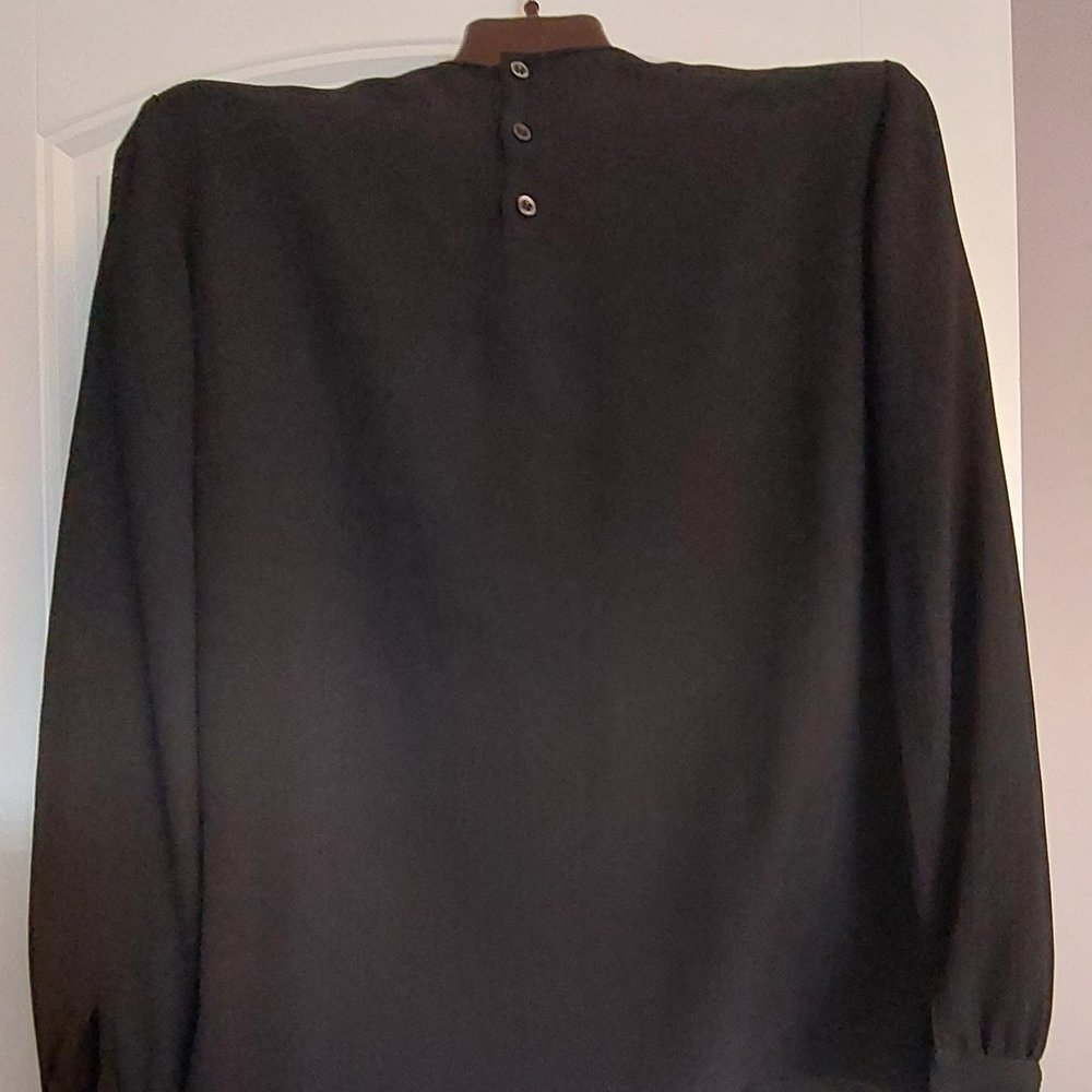 Authentic Vintage Giorgio Armani Le Collezioni Womans Black Blouse size 44/10